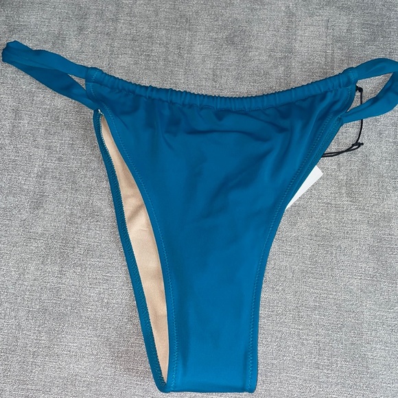 Shade & Shore Tunneled Ultra High Leg Bikini Bottom - Picture 6 of 6